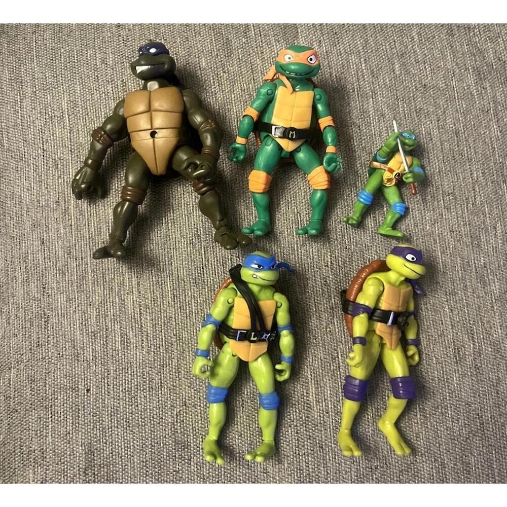 Teenage Mutant Ninja Turtles Green Action Figure Set - Classic Turtle Heroes